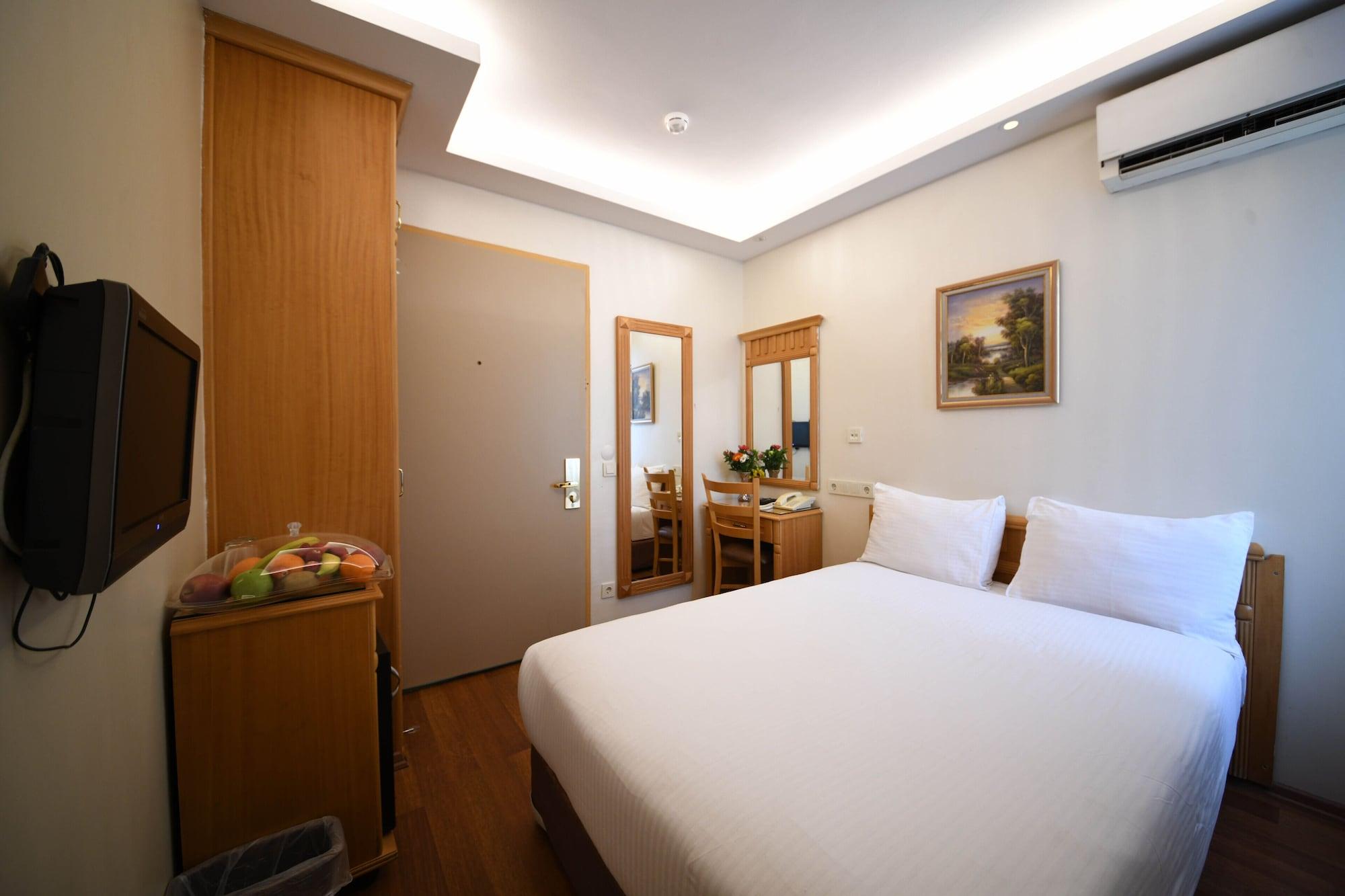 Park Star Hotel Taksim Istanbul Exterior foto
