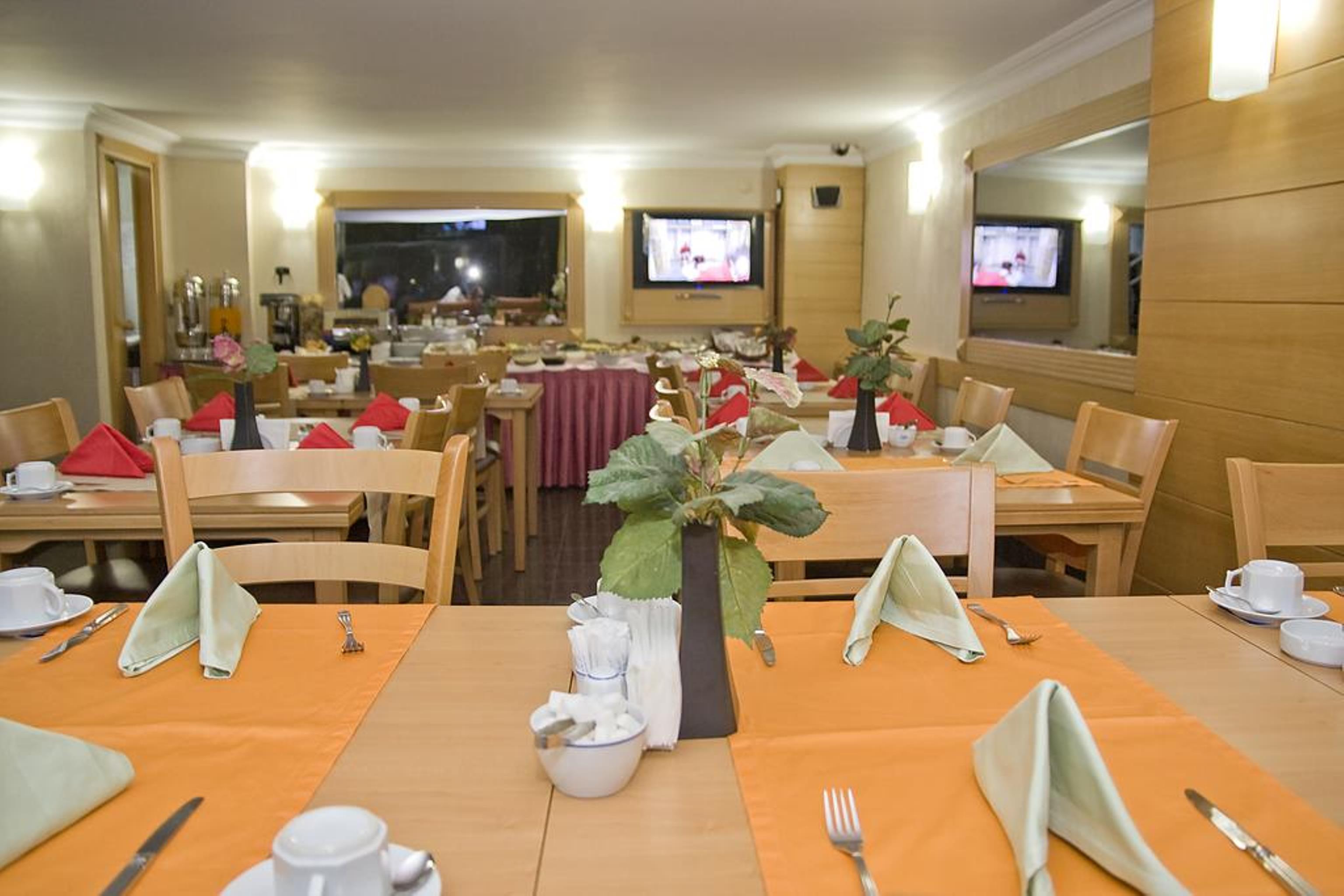 Park Star Hotel Taksim Istanbul Exterior foto