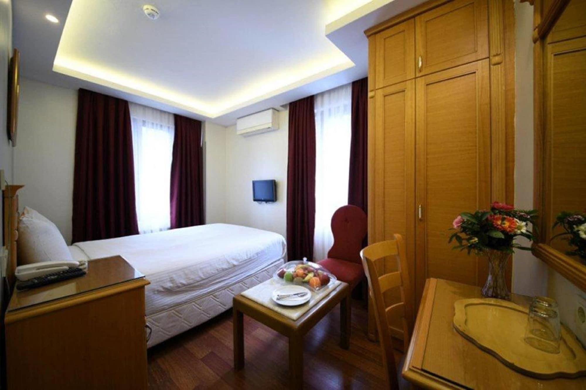 Park Star Hotel Taksim Istanbul Exterior foto
