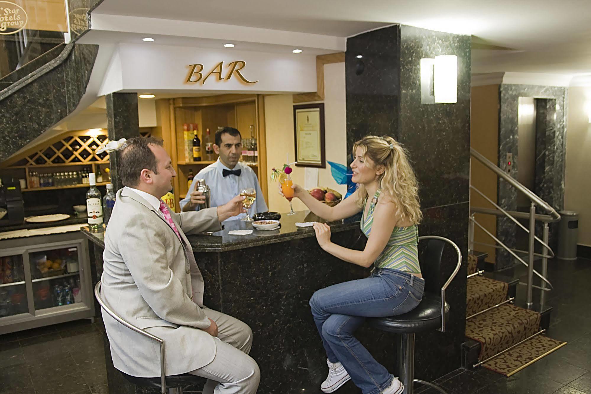 Park Star Hotel Taksim Istanbul Exterior foto